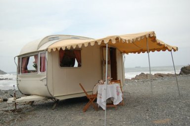 LoveLane-Caravans_on